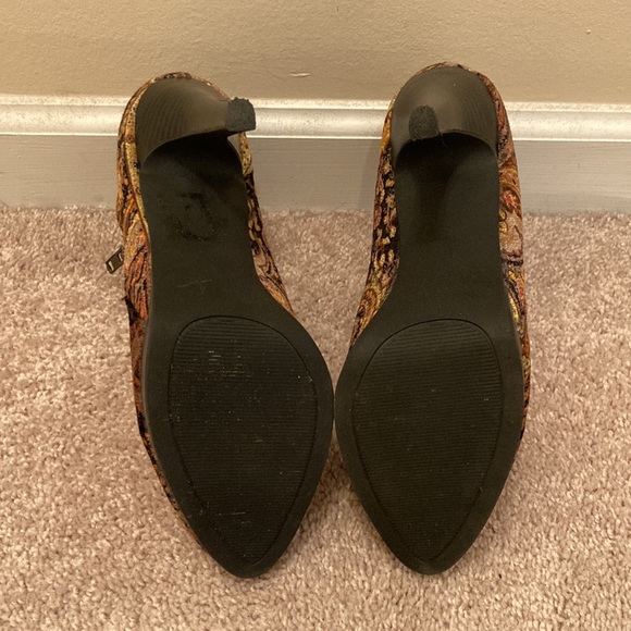 Diba Tan/Brown Heel Booties - Picture 5 of 6